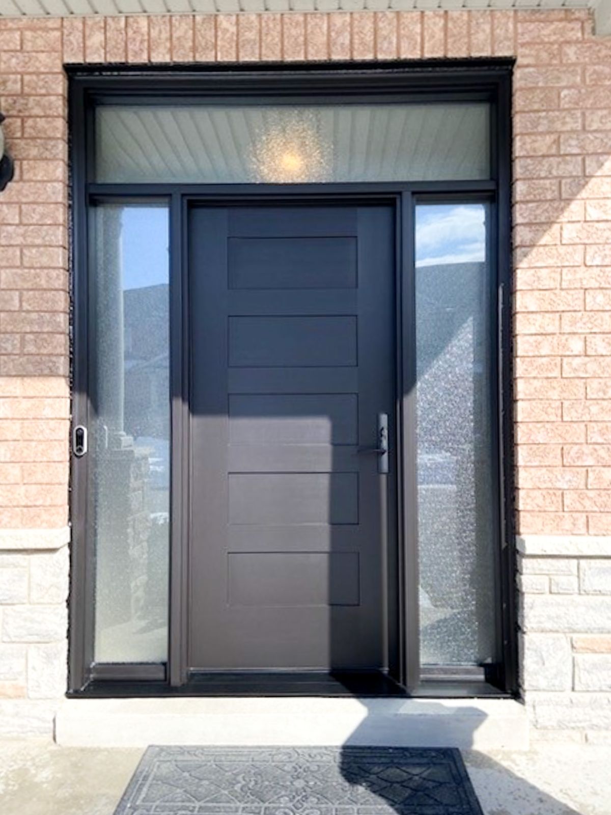Modern Design Exterior Door En - огляд і ціна Home Security Providers